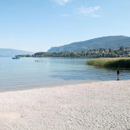 Voilier Sunbeam Yachts 27,5 A Quai Au Grand Port Aix Les Bains Botel *